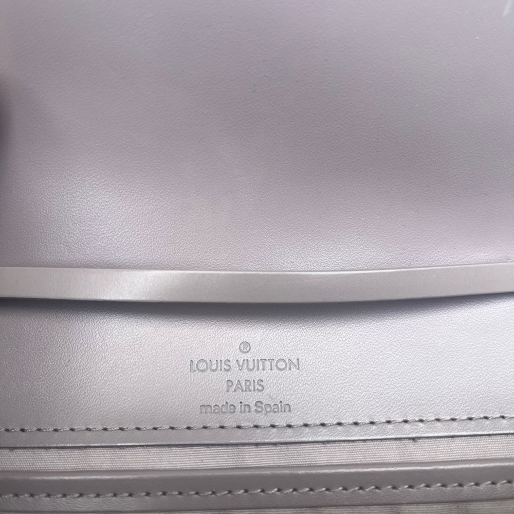 Lovely lavender LV leather bag - Picture 5 of 13